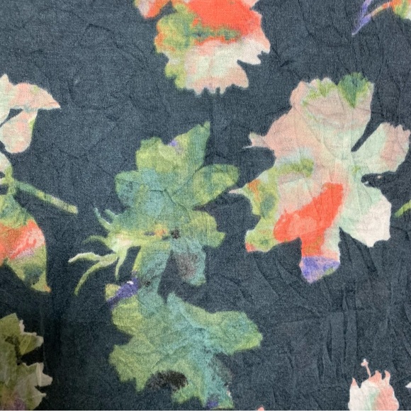 Floral Shirt Women’s XL Navy Blue Short Sleeve V Neck Hi-Low VERA WANG Summer - Picture 4 of 8